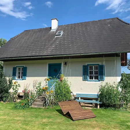 Varm: Vegan Bio-farm For Dog Lovers And Nature Enthusiasts Apartment