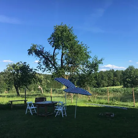 Kellerstöckl Am Veganen Bio-lebenshof Varm - Vegane Farm Bergla